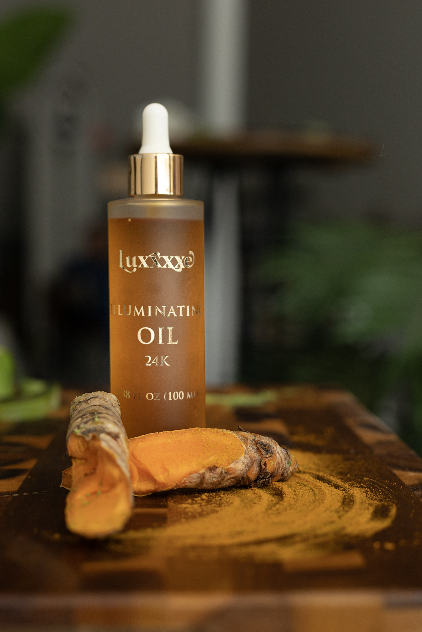 Aceite iluminador de oro de 24 quilates.